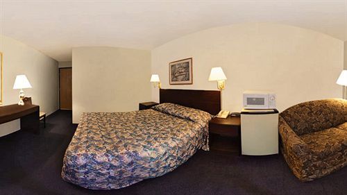 Econo Lodge West Lafayette Exteriér fotografie